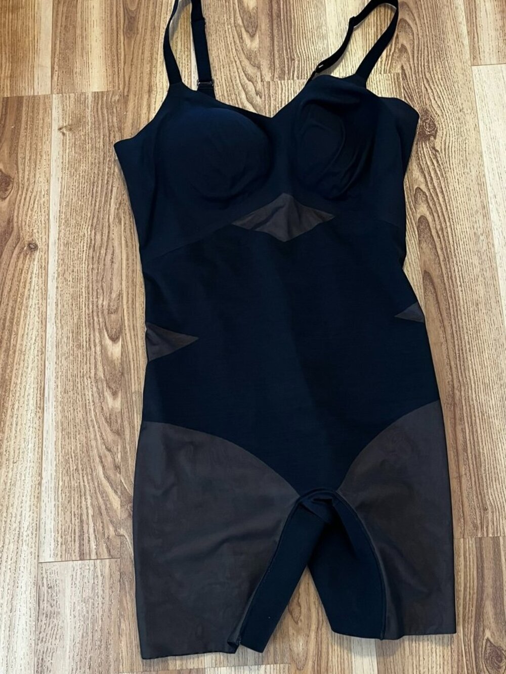 Honeylove Woman's Black Plus-size Classic High-back Mid-Thigh Bodysuit Sz 1x - Picture 6 of 9